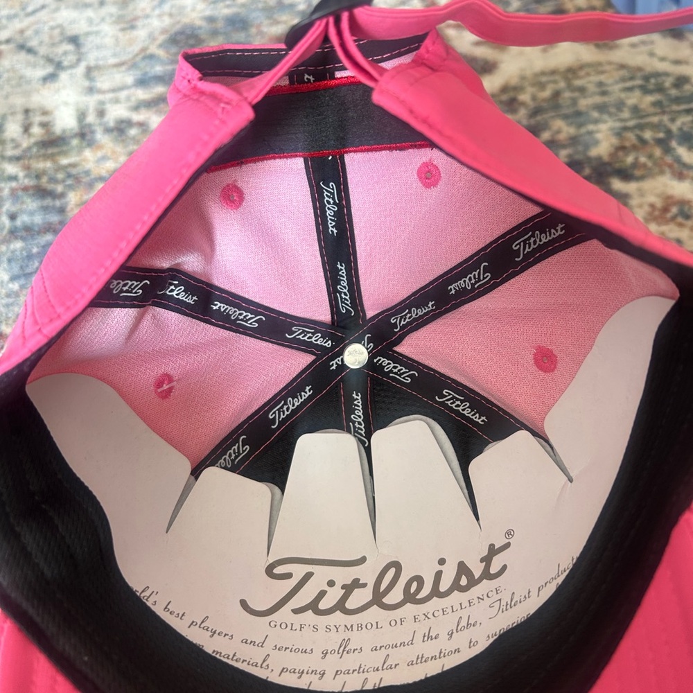 Titleist hat - Picture 6 of 6